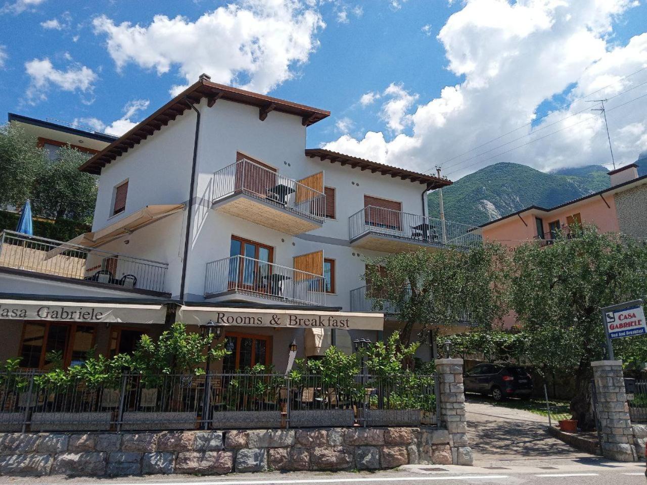 B&B Casa Gabriele Мальчезине Экстерьер фото