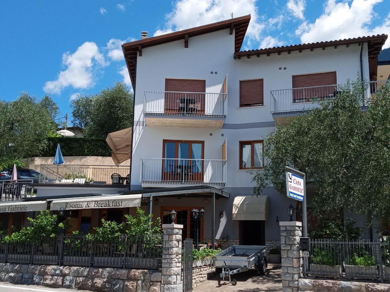 B&B Casa Gabriele Мальчезине Экстерьер фото
