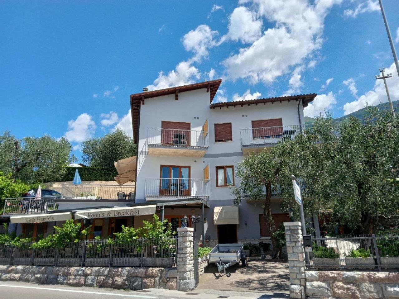 B&B Casa Gabriele Мальчезине Экстерьер фото