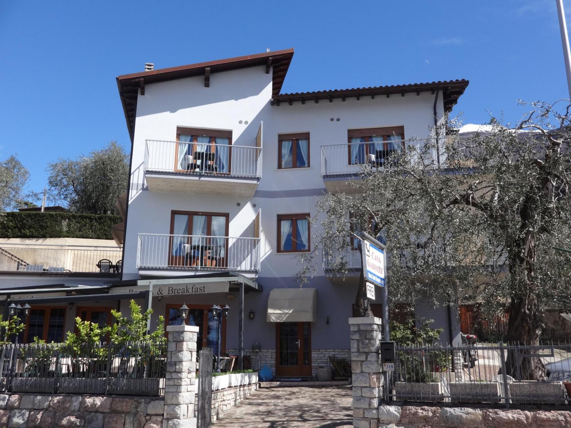 B&B Casa Gabriele Мальчезине Экстерьер фото