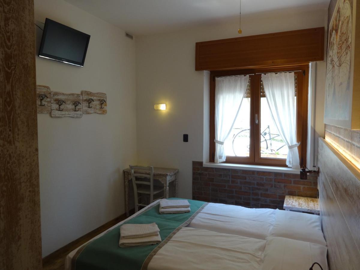 B&B Casa Gabriele Мальчезине Экстерьер фото